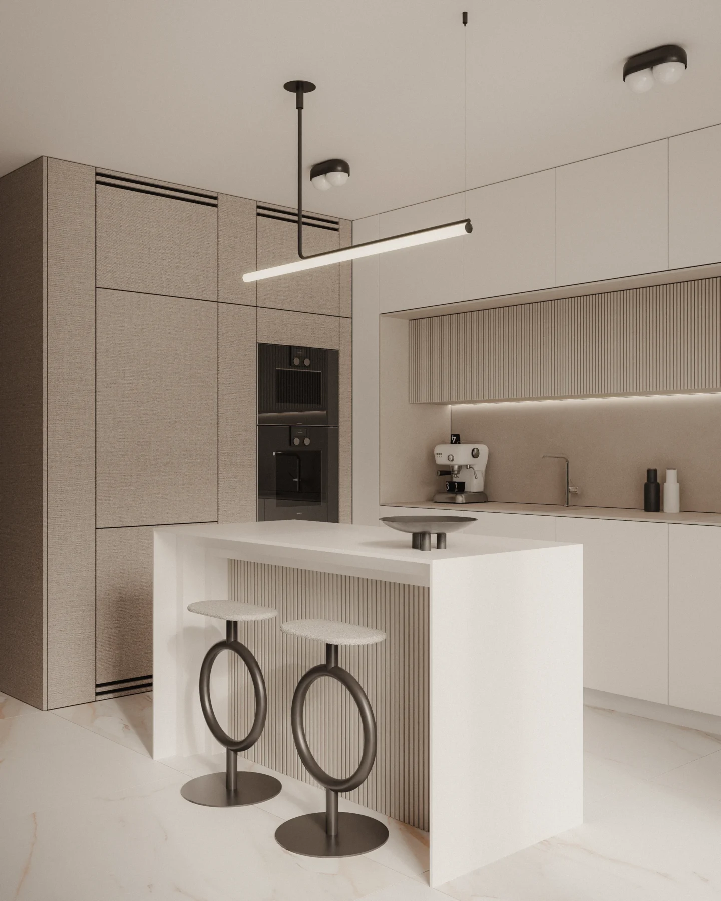 Projekt nowoczesnej kuchni w stylu slow living z wyspą, minimalistyczną zabudową pod sufit, ryflowanymi frontami i naturalną paletą barw.